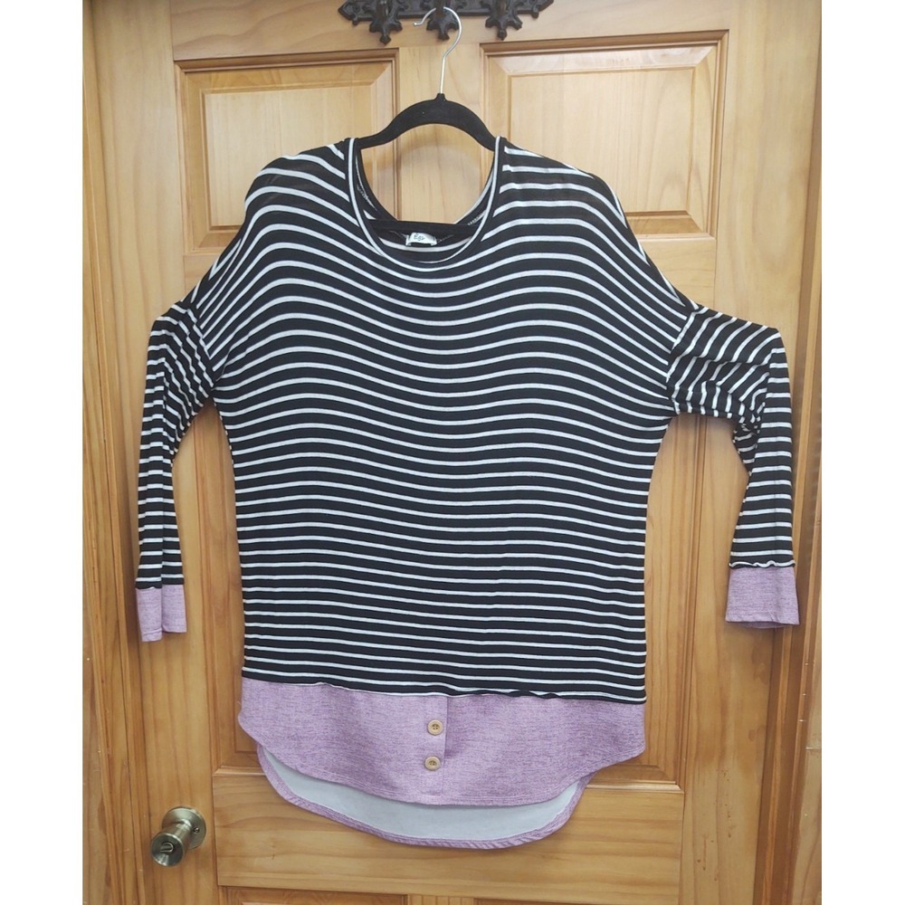 Egy Women's XL Black & White Striped Long Dolman Sleeve Boho Artsy Top Tunic - Picture 3 of 12